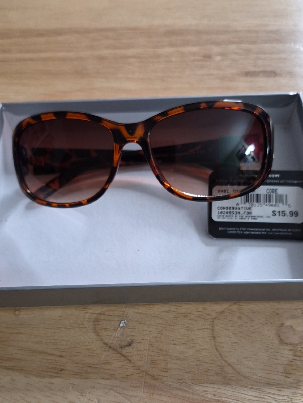 Foster Grant Tortoiseshell Frame Sunglasses with Brown Lenses